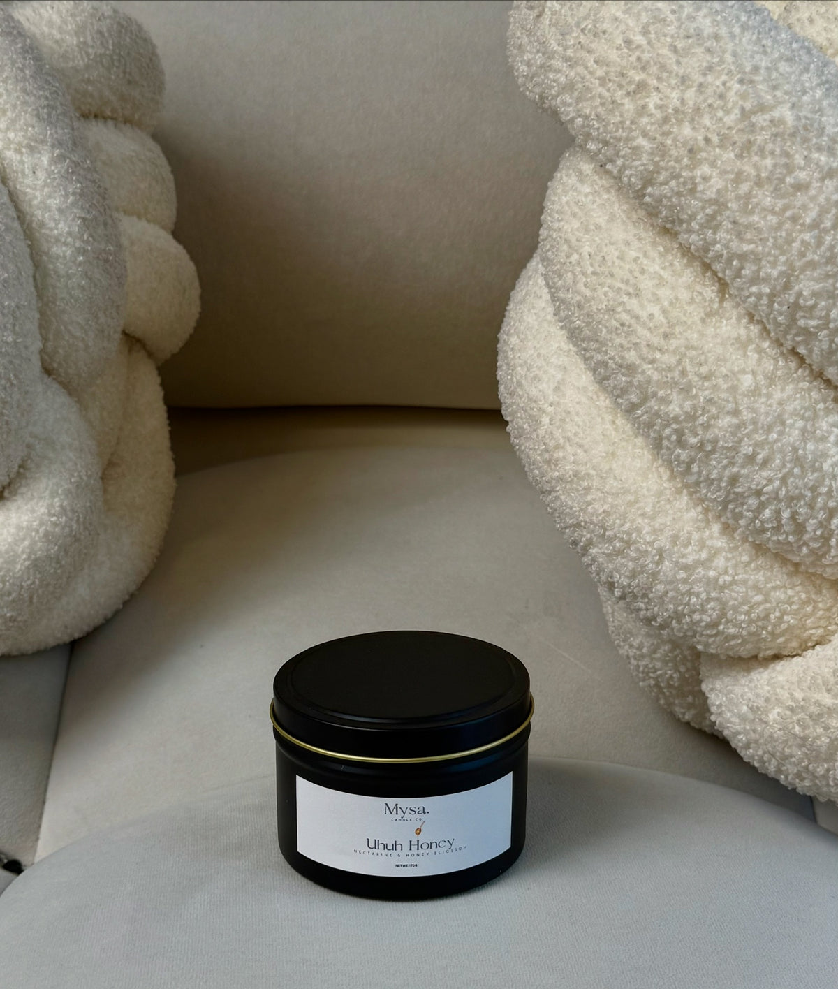 Uhuh Honey- Nectarine & Honey Blossom Candle