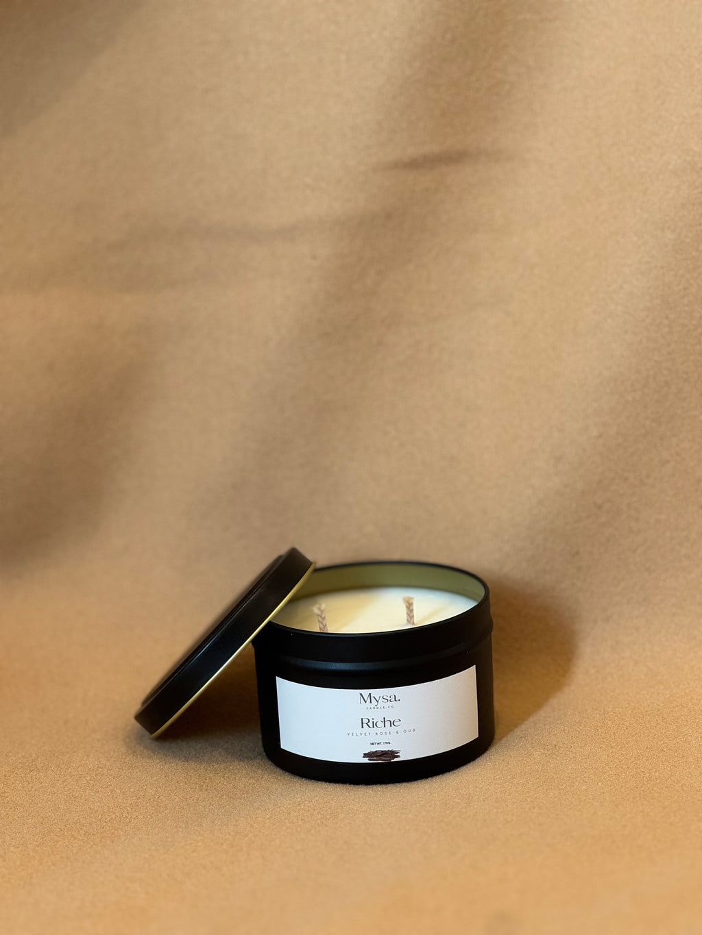 Riche- Velvet Rose & Oud  Candle